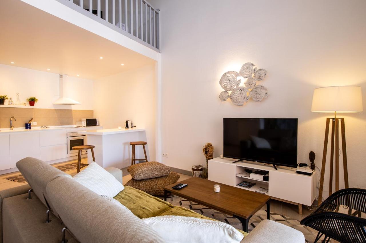 Stunning New Apartment With View Of Orient Bay Quarter of Orleans エクステリア 写真